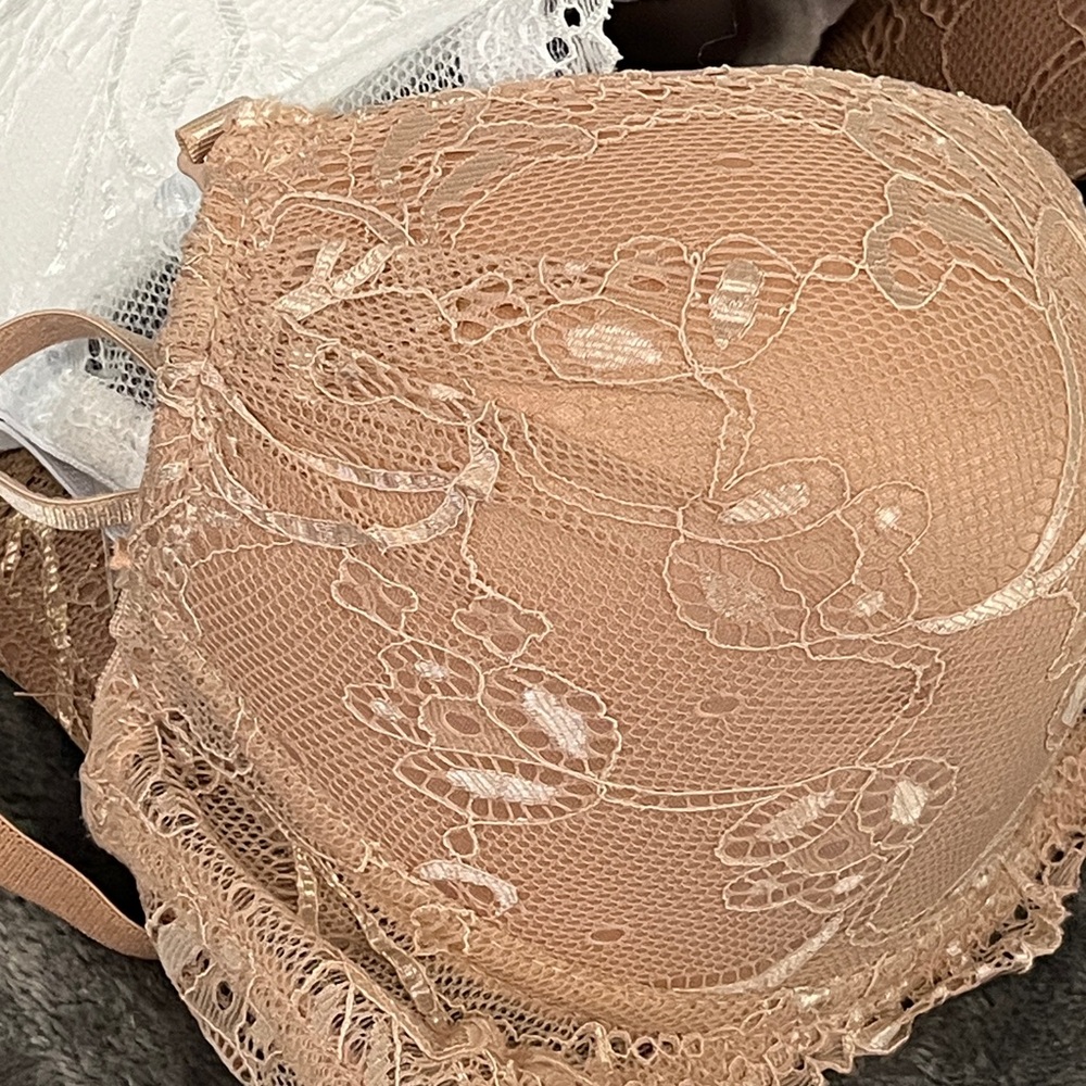 Rene Rofe push-up bras set of 3. Convertible removable straps 36C NWT Great gift - Picture 10 of 10